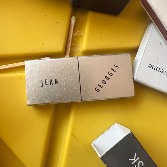 Windows of the World Twin Towers WTC Class Vintage Matchbook Collection - Picture 12 of 16